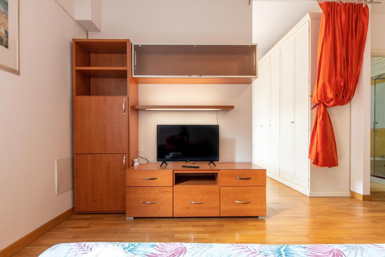 Апартаменты Housmart Milazzo 5 Болонья Экстерьер фото